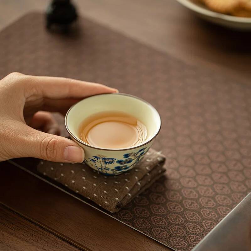 كوب شاي سيراميك أزرق وأبيض، كو - مراجعة Celadon Ceramic Cup وسعره